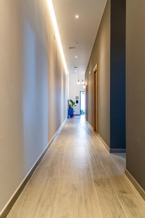 Four Rooms Hostel Lugo Buitenkant foto