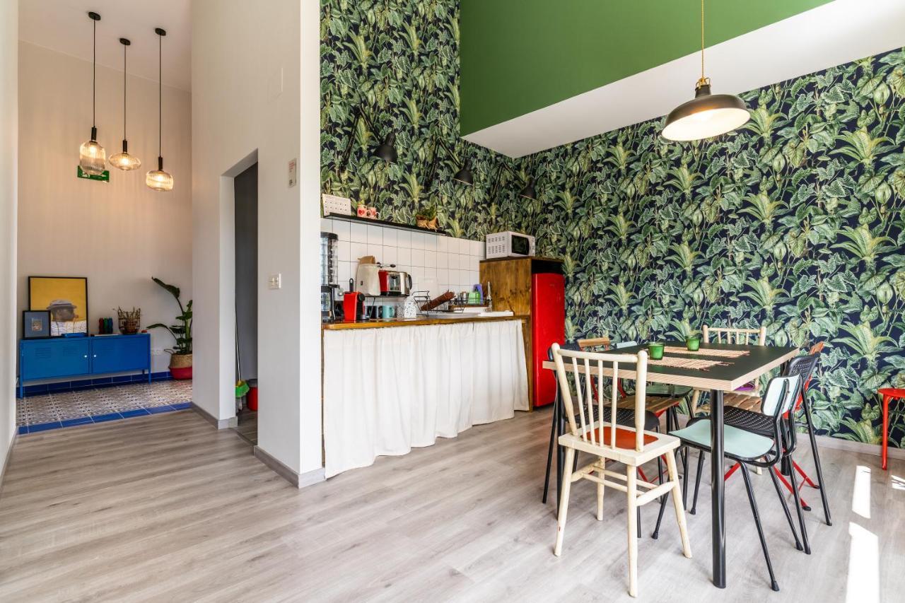 Four Rooms Hostel Lugo Buitenkant foto