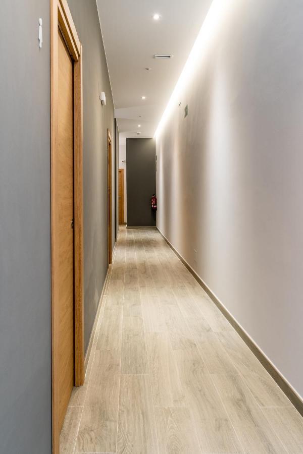 Four Rooms Hostel Lugo Buitenkant foto