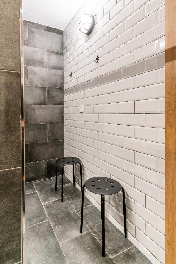 Four Rooms Hostel Lugo Buitenkant foto