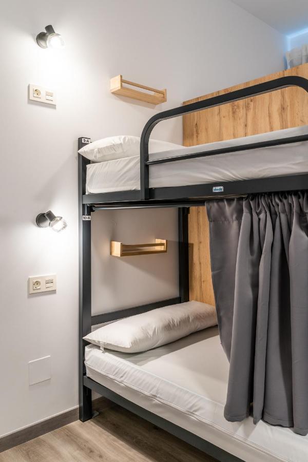 Four Rooms Hostel Lugo Buitenkant foto