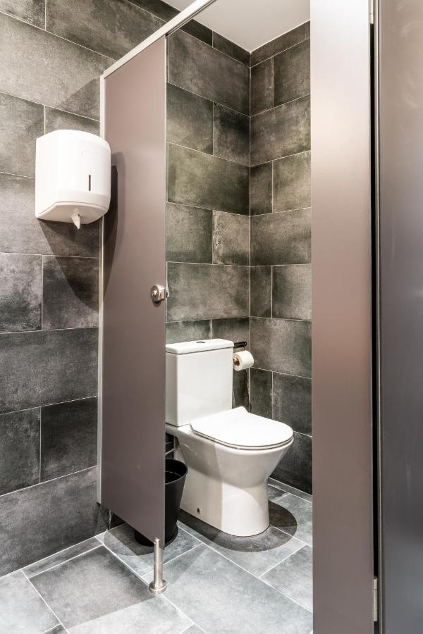 Four Rooms Hostel Lugo Buitenkant foto