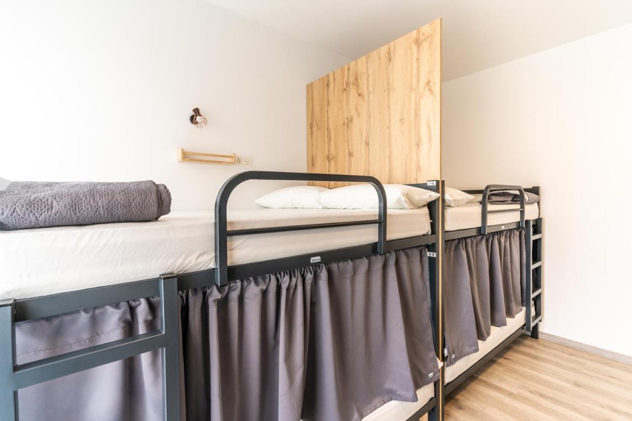 Four Rooms Hostel Lugo Buitenkant foto
