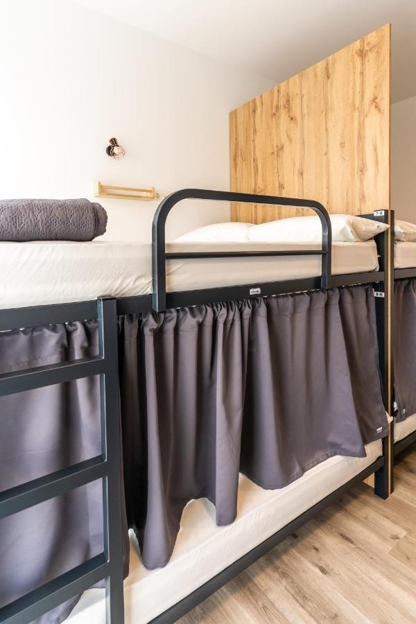 Four Rooms Hostel Lugo Buitenkant foto